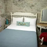 Yalicapkini Alaçatı